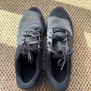 Men’s Nike Revolution 5 Black Sneakers
